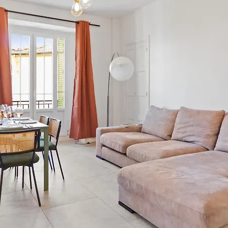 Le Prado - Centre - Spacious - Ac *