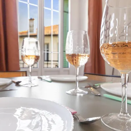 Le Prado - Centre - Spacious - Ac Lägenhet *