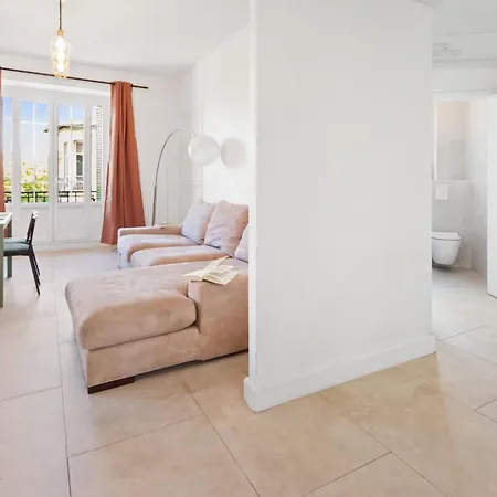 Le Prado - Centre - Spacious - Ac Apartamento Cannes